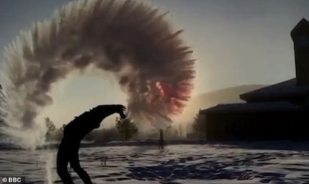 The coldest place in China, where a container of hot water thrown into
