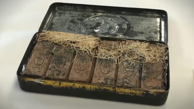 Gjejnë çokollatën 120 vite të vjetër në Australi, kur e hapën kutinë ekspertët u habitën me “freskinë” e saj