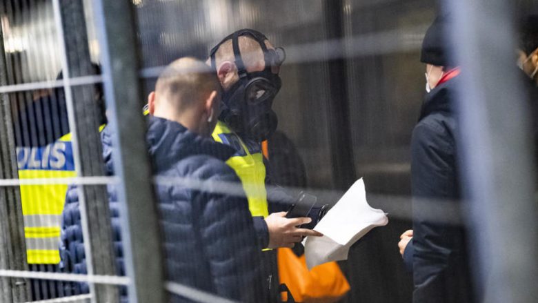 Rekomandohet bartja e maskave në transportin publik, suedezët ndërrojnë taktikë pas numrit rekord të vdekurve brenda një dite