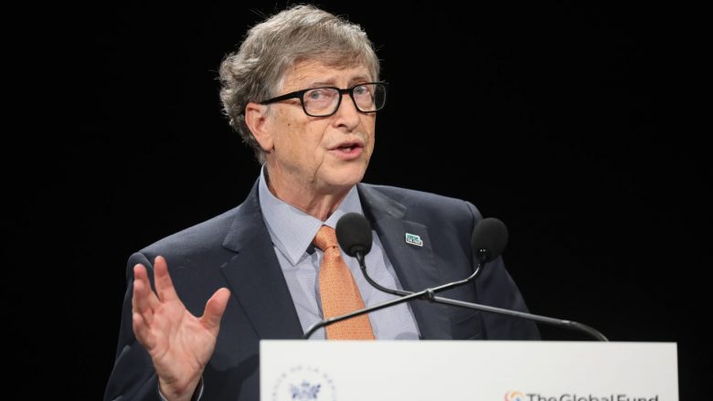 Bill Gates për pandeminë: Deri në pranverë ‘do të kthehemi në normalitet’