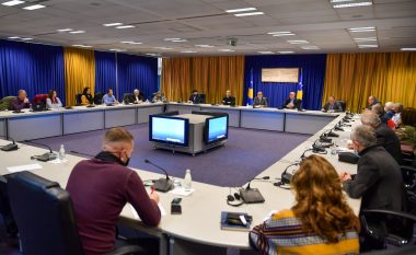 Hoti: Çështja e të pagjeturve do të zgjidhet me arritjen e marrëveshjes përfundimtare mes Kosovës dhe Serbisë