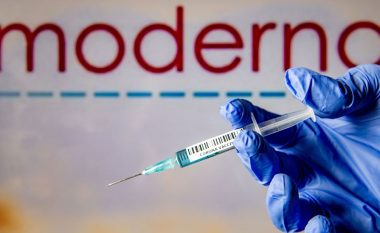 Zvicra aprovon vaksinën Moderna