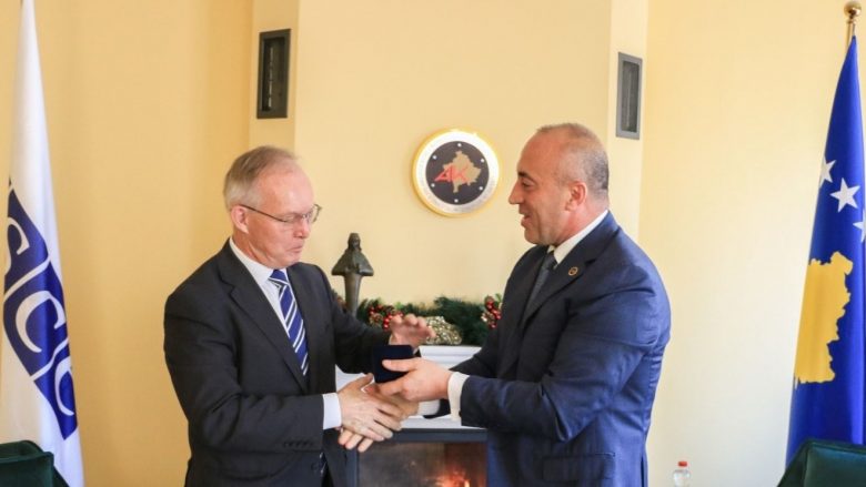 Haradinaj në takim lamtumirës me shefin e misionit të OSBE-së në Kosovë