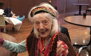 Njihuni me 102-vjeçaren që jetoi gjatë Gripit Spanjoll, mposhti kancerin si dhe coronavirusin për të dytën herë