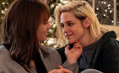 Aubrey Plaza zbulon se Kristen Stewart u infektua me COVID-19 në xhirime të filmit “Happiest Season”