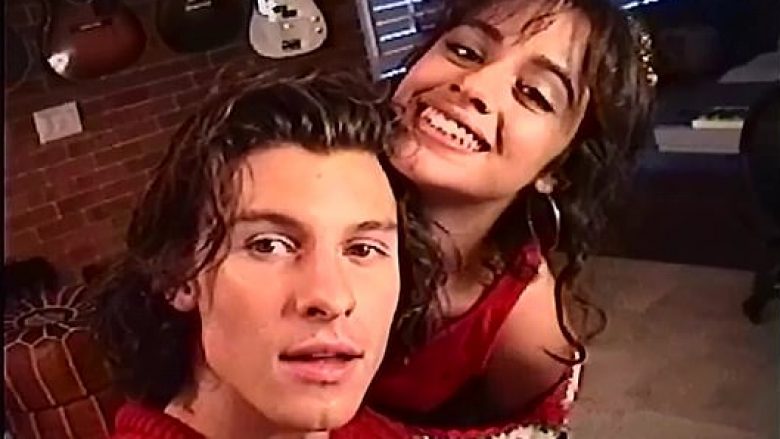 Shawn Mendes dhe Camila Cabello lansojnë këngën “Christmas Song”