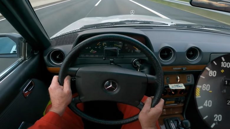 Edhe pse kanë kaluar 36 vite që kur u prodhua, Mercedes-Benz 280 CE W123 Coupé dëshmon se është ende “në formë” – lëviz me 210 km/h nëpër autostradë