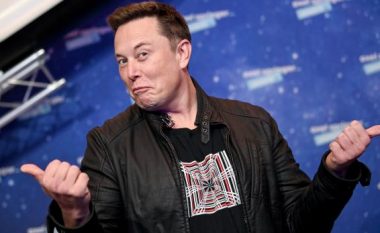 Elon Musk tallet me vaksinat