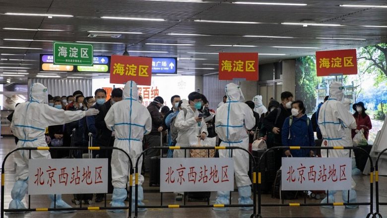 CNN zbulon se “çfarë dinte Kina për coronavirusin” – kritikohet se e bëri “10 muaj me vonesë”
