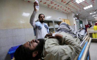Spitalet pakistaneze pa oksigjen, dhjetëra të vdekur
