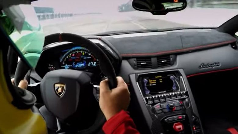 Ndizni altoparlantët – ky është tingulli i mrekullueshëm i Lamborghini V12