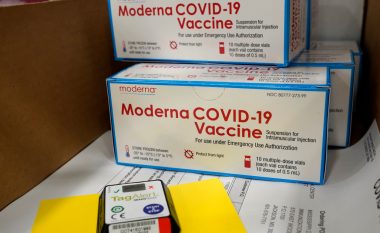 I hedhin 500 doza të vaksinës Moderna në SHBA, pasi i hoqën pa dashje nga frigoriferi
