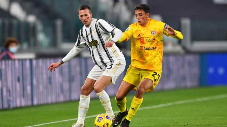 Juventusi e nxjerr në shitje Bernardeschin, katër skuadra të mëdha e duan sulmuesin italian