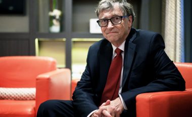 Bill Gates: Bllokimet mund të zgjasin deri në vitin 2022