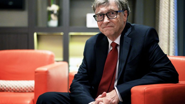 Bill Gates: Bllokimet mund të zgjasin deri në vitin 2022