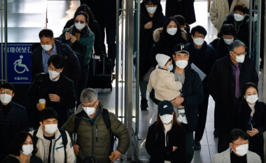 Koreja e Jugut: Ne nuk do të nxitojmë me vaksinimin për COVID-19