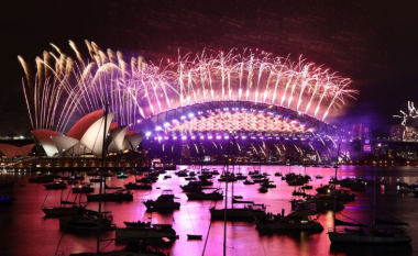 Edhe Australia futet në vitin 2021 – me një shfaqje ‘të zbutur’ fishekzjarrësh