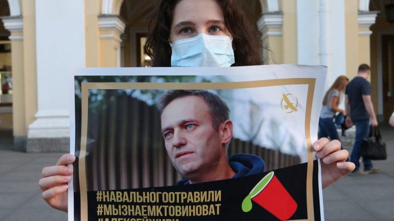 Pas helmimit dhe burgimit të Alexei Navalnyt, SHBA-ja dhe BE-ja vendosin sanksione ndaj katër zyrtarëve të lartë rusë
