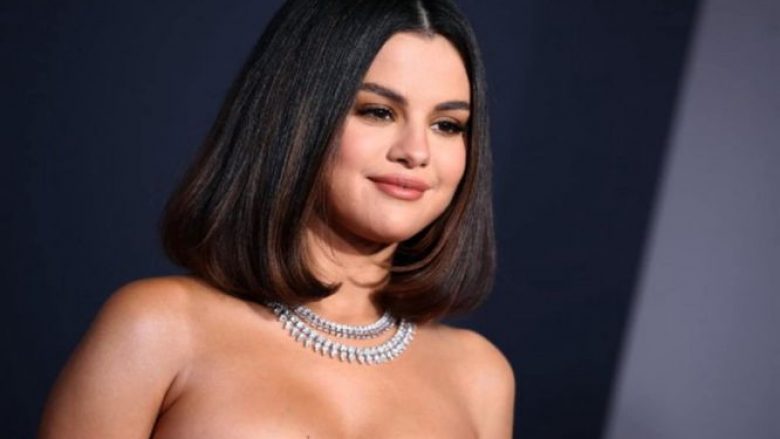 Manikyri i thjesht që Selena Gomez ka zgjedhur për fundvit