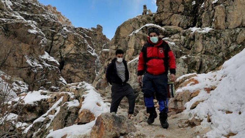 Të paktën tetë alpinistë të vrarë në Iran