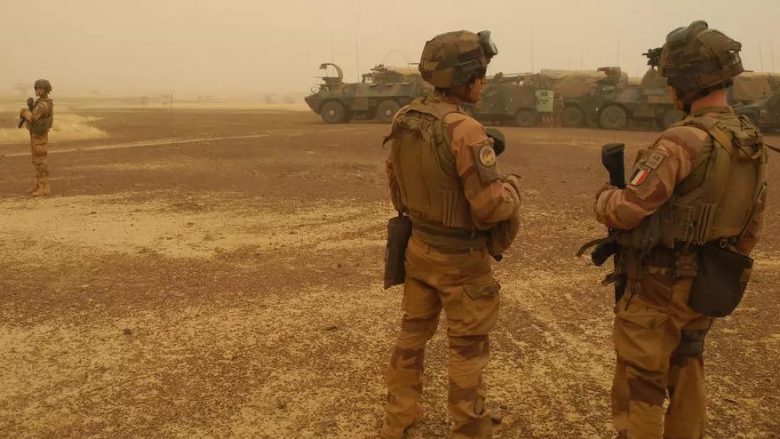 Vriten tre ushtarë francez në Mali