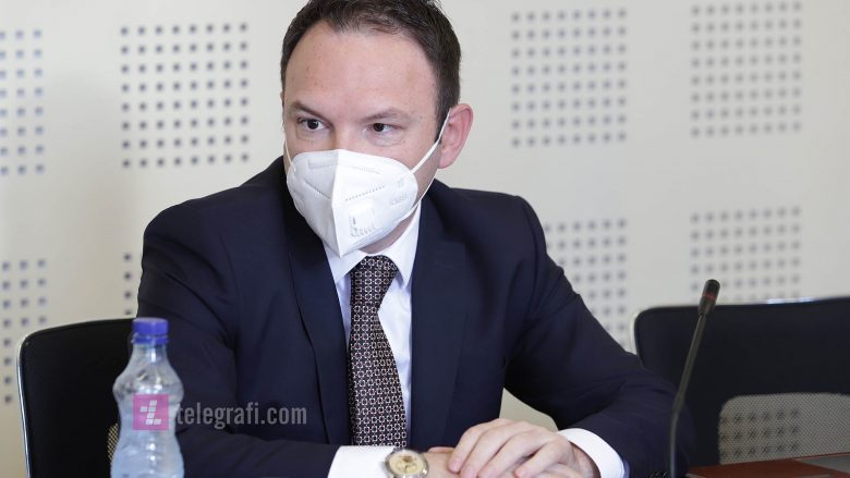 Shkarkimi i Kreshnik Gashit nga detyra e drejtorit të AKI-së, Qeveria thotë se është çështje e kryer