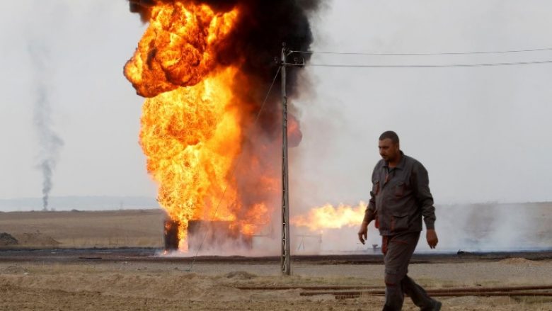 Irak, bombardohen dy fusha të naftës afër Kerkukut