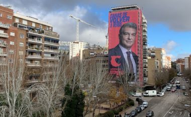 Kandidati presidencial i Barcës, Laporta i befason tifozët e Realit me poster reklamues në afërsi të Santiago Bernabeut