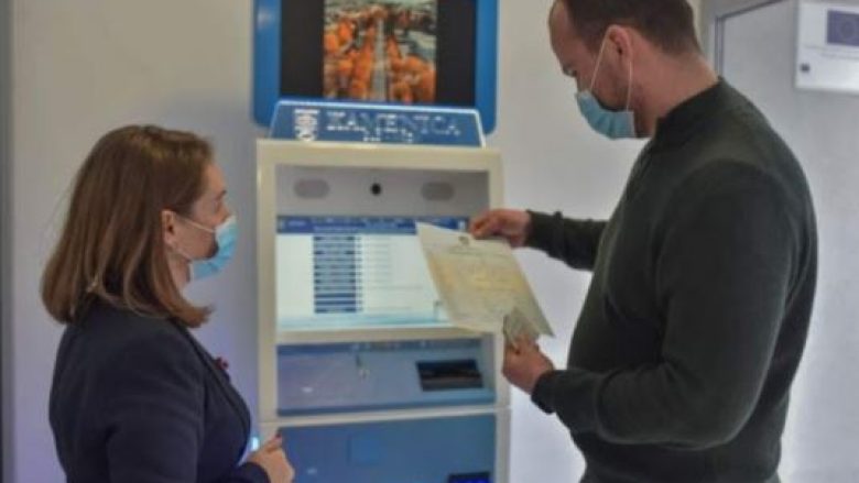 Komuna e Kamenicës sot ka bërë përurimin e E-kiosk-ut për pajisje me certifikata të gjendjes civile