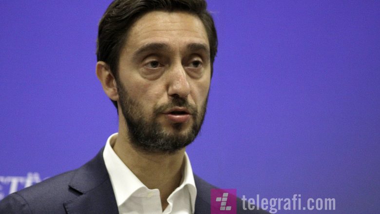 Ismaili: Memli Krasniqi nuk mund të ketë kundërkandidat në garën për Kryetar të PDK-së