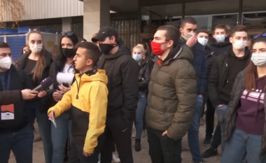 Unioni i nxënësve në debat publik në Kuvendin e Maqedonisë, nëse nuk ka zgjidhje do të ketë protesta