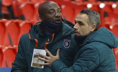 U abuzua në baza racore, kush është ndihmës trajneri i Basaksehirit, Pierre Webo?