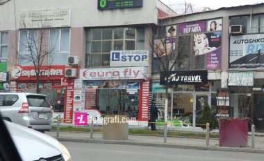 Grabiten dy institucione financiare në Prishtinë