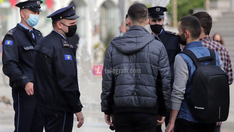 Për 24 orë policia gjobiti 829 qytetarë për mosrespektim të masave antiCOVID-19