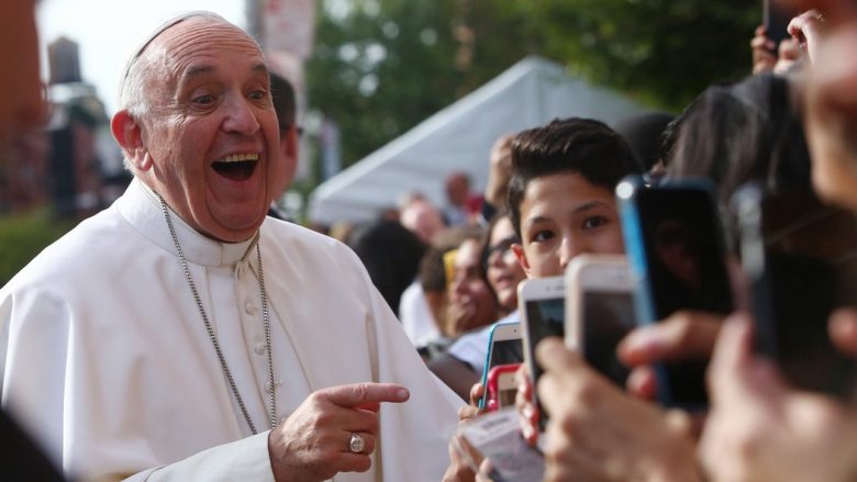 Papa planifikon një udhëtim historik në Irak, gjatë muajit mars