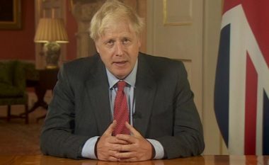 Johnson: Ta festojmë Krishtlindjen në një format më të reduktuar