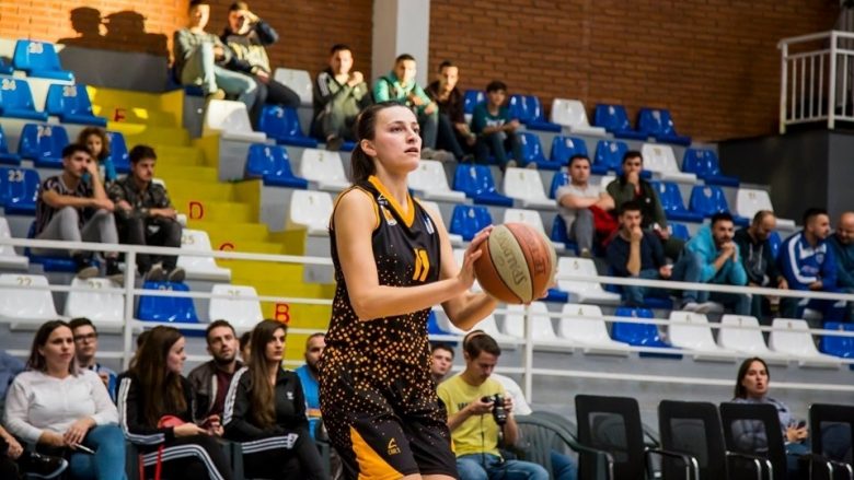 Debutimi dhe transferimi në Çeki, flet basketbollistja Saranda Daci