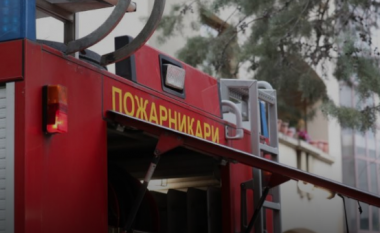 Zjarrfikësit në Tetovë me protesta kërkojnë korrigjim të rrogës që ju është premtuar nga komuna