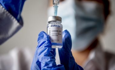 OBSH: Për 36 ditë kemi dhënë 28 milionë doza të vaksinave kundër COVID-19 në 46 vende