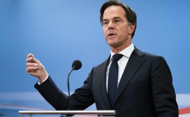 Bie qeveria holandeze, për shkak të vendimit të tyre mijëra familje e kanë pësuar