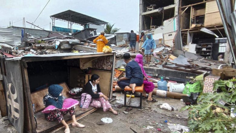 Thellohet bilanci tragjik i tërmetit në Indonezi, numri i viktimave shkon në 67