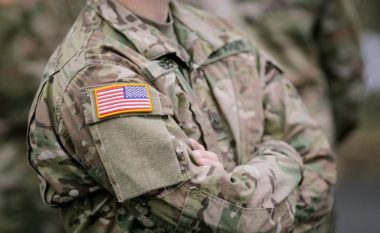 Deshën të festojnë e përfunduan në spital, ushtarët amerikanë helmohen me antifriz duke menduar se është pije alkoolike