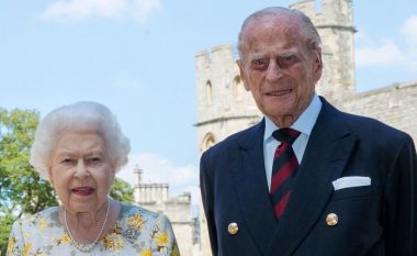Mbretëresha Elizabeth dhe Princi Philip vaksinohen kundër COVID-19