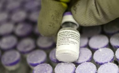 Vaksina e Pfizer-BioNTech rezulton të jetë efektive edhe kundër variantit të coronavirusit, të zbuluar në Britani të Madhe