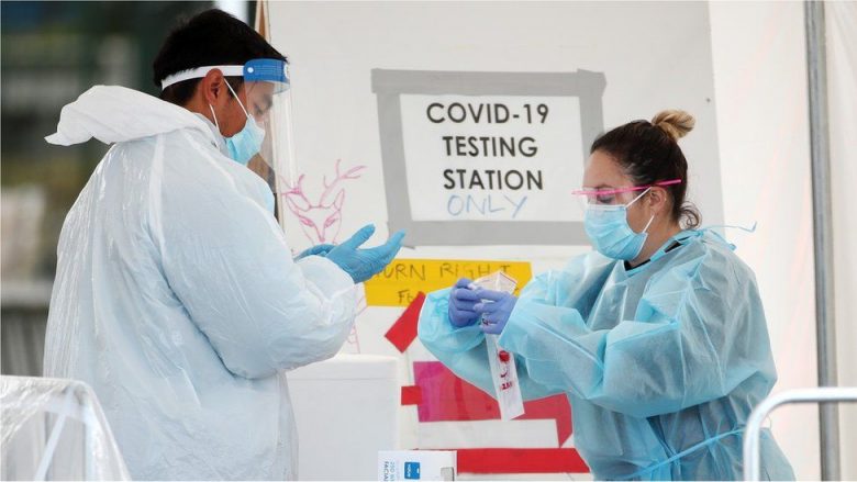 Pas dy muajve, Zelanda e Re raporton rastin e parë me COVID-19 brenda komunitetit