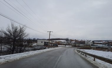 Pas vërshimeve në Malishevë, një urë mbetet e bllokuar – akset e tjera rrugore të kalueshme