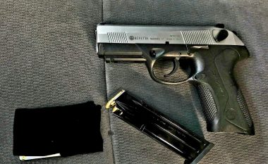 Policia sekuestron armë në Prishtinë, arrestohet një 33 vjeçar