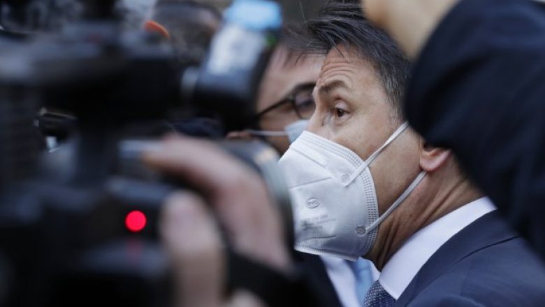 Qeveria italiane pritet të bie shkaku i coronavirusit, Matteo Renzi tërheq ministrat e tij