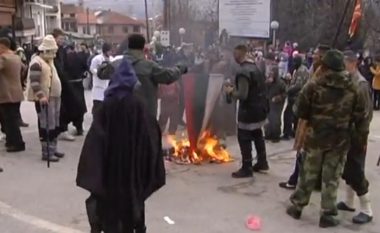 Prokuroria formon lëndë për personin i cili ka djegur flamurin bullgar