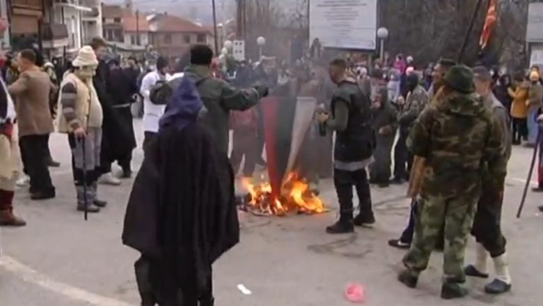 Prokuroria formon lëndë për personin i cili ka djegur flamurin bullgar